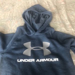 Boys Under Amour sweatshirt